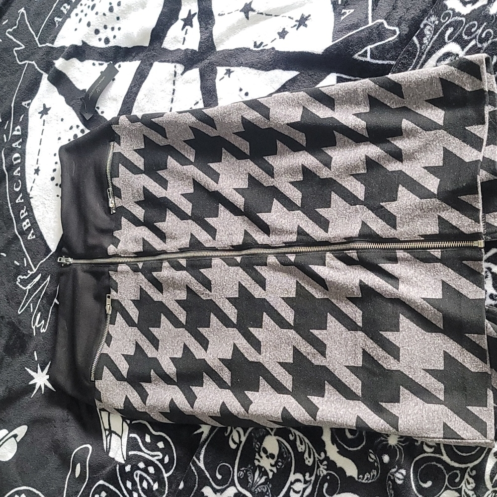 💜3/$15💜Pencil Skirt